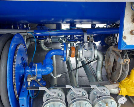 Синий ЛДС НГ, объемом двигателя 0 л и пробегом 100 тыс. км за 85000 $, фото 3 на Automoto.ua