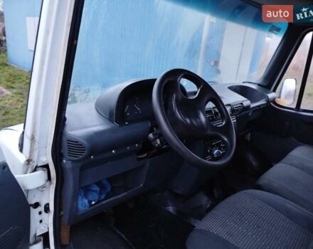 Білий ЛДВ Конвой, об'ємом двигуна 2.4 л та пробігом 200 тис. км за 3000 $, фото 2 на Automoto.ua