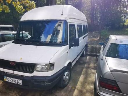 ЛДВ Конвой 2002 в Львове на Automoto.ua Белый ЛДВ Конвой, объемом двигателя 2.4 л и пробегом 265 тыс. км за 2500 $, фото 1 на Automoto.ua