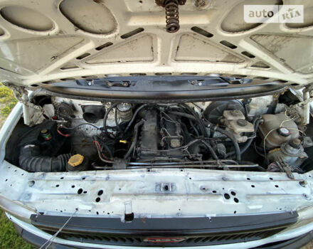 Белый ЛДВ Конвой груз., объемом двигателя 2.4 л и пробегом 280 тыс. км за 3800 $, фото 7 на Automoto.ua