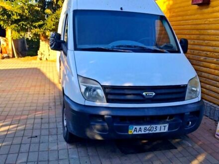 Белый ЛДВ Максус, объемом двигателя 2.5 л и пробегом 300 тыс. км за 4000 $, фото 1 на Automoto.ua