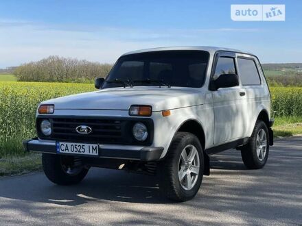 Лада 4x4 2018 у Умани на Automoto.ua Лада 4x4, об'ємом двигуна 1.7 л та пробігом 94 тис. км за 7800 $, фото 1 на Automoto.ua