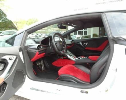 Білий Ламборджині Хуракан, об'ємом двигуна 5.2 л та пробігом 80 тис. км за 105000 $, фото 8 на Automoto.ua