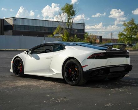 Білий Ламборджині Хуракан, об'ємом двигуна 5.2 л та пробігом 73 тис. км за 72000 $, фото 4 на Automoto.ua