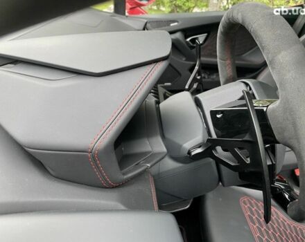 Красный Ламборджини Хуракан, объемом двигателя 12.58 л и пробегом 1 тыс. км за 324410 $, фото 14 на Automoto.ua