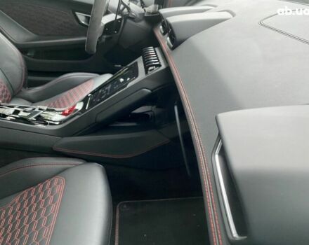 Красный Ламборджини Хуракан, объемом двигателя 12.58 л и пробегом 1 тыс. км за 324410 $, фото 7 на Automoto.ua