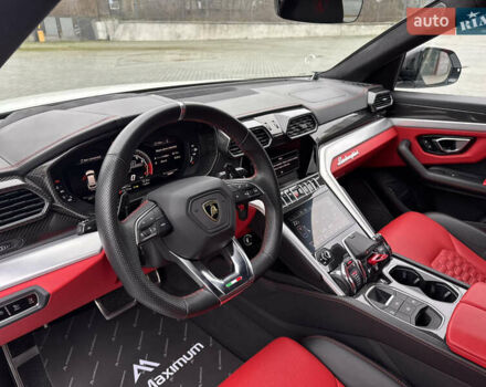 Белый Ламборджини Урус, объемом двигателя 4 л и пробегом 83 тыс. км за 320000 $, фото 19 на Automoto.ua