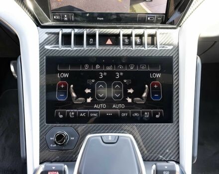 Белый Ламборджини Урус, объемом двигателя 4 л и пробегом 42 тыс. км за 128000 $, фото 11 на Automoto.ua