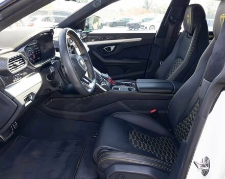 Белый Ламборджини Урус, объемом двигателя 4 л и пробегом 42 тыс. км за 128000 $, фото 9 на Automoto.ua