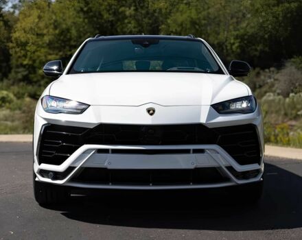 Белый Ламборджини Урус, объемом двигателя 4 л и пробегом 42 тыс. км за 128000 $, фото 1 на Automoto.ua