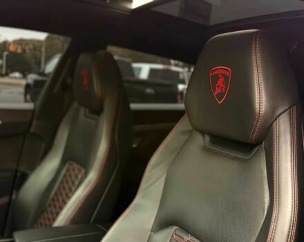 Білий Ламборджині Урус, об'ємом двигуна 4 л та пробігом 39 тис. км за 97500 $, фото 6 на Automoto.ua