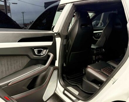 Білий Ламборджині Урус, об'ємом двигуна 4 л та пробігом 39 тис. км за 97500 $, фото 11 на Automoto.ua