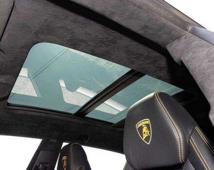 Белый Ламборджини Урус, объемом двигателя 4 л и пробегом 42 тыс. км за 128000 $, фото 13 на Automoto.ua