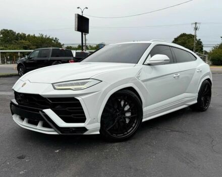 Білий Ламборджині Урус, об'ємом двигуна 4 л та пробігом 39 тис. км за 97500 $, фото 1 на Automoto.ua