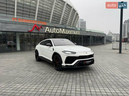 Білий Ламборджині Урус, об'ємом двигуна 4 л та пробігом 83 тис. км за 320000 $, фото 1 на Automoto.ua