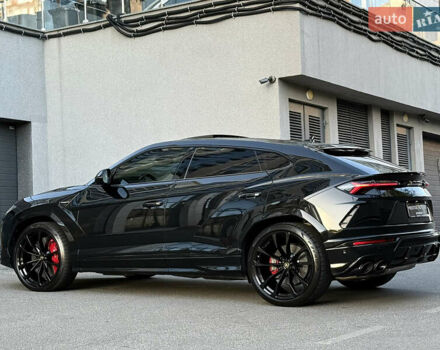 Черный Ламборджини Урус, объемом двигателя 4 л и пробегом 37 тыс. км за 370000 $, фото 23 на Automoto.ua