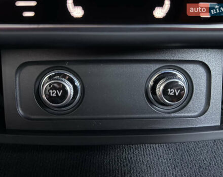 Ламборджини Урус 2020 в Киеве на Automoto.ua Черный Ламборджини Урус, объемом двигателя 4 л и пробегом 35 тыс. км за 350000 $, фото 76 на Automoto.ua