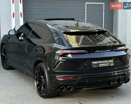 Ламборджини Урус 2020 в Киеве на Automoto.ua Черный Ламборджини Урус, объемом двигателя 4 л и пробегом 35 тыс. км за 350000 $, фото 17 на Automoto.ua