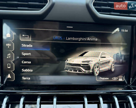 Черный Ламборджини Урус, объемом двигателя 4 л и пробегом 37 тыс. км за 370000 $, фото 92 на Automoto.ua