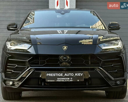 Ламборджини Урус 2020 в Киеве на Automoto.ua Черный Ламборджини Урус, объемом двигателя 4 л и пробегом 35 тыс. км за 350000 $, фото 6 на Automoto.ua