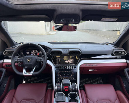 Черный Ламборджини Урус, объемом двигателя 4 л и пробегом 37 тыс. км за 370000 $, фото 73 на Automoto.ua