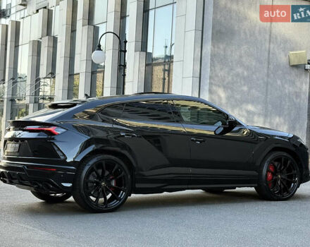 Ламборджини Урус 2020 в Киеве на Automoto.ua Черный Ламборджини Урус, объемом двигателя 4 л и пробегом 35 тыс. км за 350000 $, фото 24 на Automoto.ua