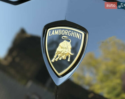 Ламборджини Урус 2020 в Киеве на Automoto.ua Черный Ламборджини Урус, объемом двигателя 4 л и пробегом 35 тыс. км за 350000 $, фото 35 на Automoto.ua