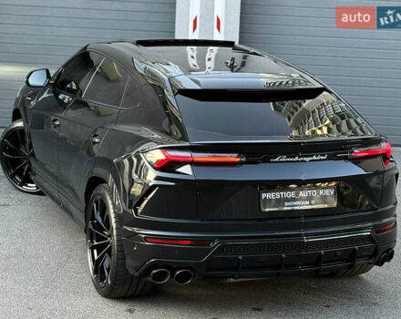 Черный Ламборджини Урус, объемом двигателя 4 л и пробегом 37 тыс. км за 370000 $, фото 28 на Automoto.ua