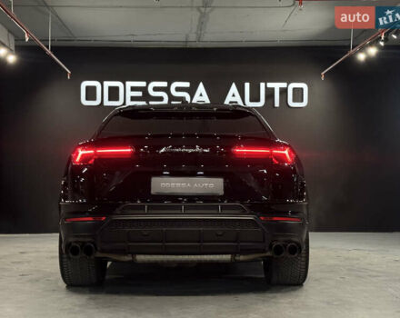 Чорний Ламборджині Урус, об'ємом двигуна 4 л та пробігом 15 тис. км за 385000 $, фото 15 на Automoto.ua