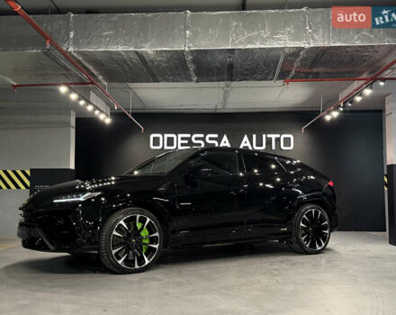 Чорний Ламборджині Урус, об'ємом двигуна 4 л та пробігом 15 тис. км за 385000 $, фото 9 на Automoto.ua
