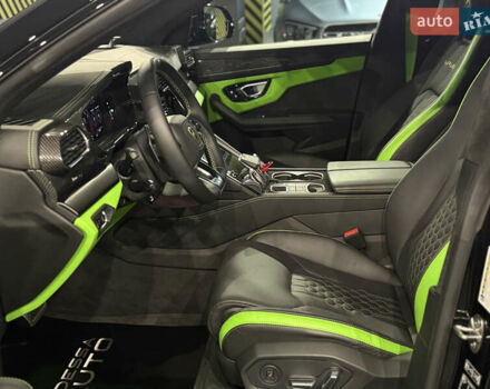 Чорний Ламборджині Урус, об'ємом двигуна 4 л та пробігом 15 тис. км за 385000 $, фото 19 на Automoto.ua