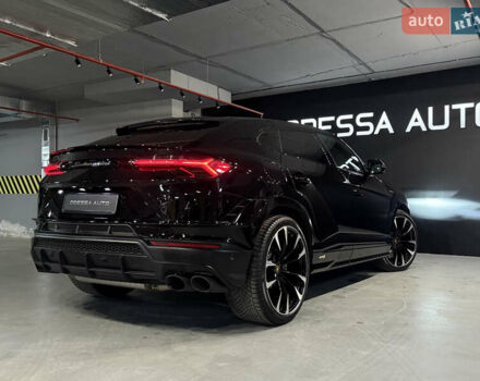 Чорний Ламборджині Урус, об'ємом двигуна 4 л та пробігом 15 тис. км за 385000 $, фото 14 на Automoto.ua