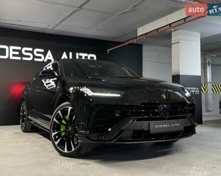 Чорний Ламборджині Урус, об'ємом двигуна 4 л та пробігом 15 тис. км за 385000 $, фото 6 на Automoto.ua