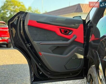 Ламборджини Урус 2024 в Одессе на Automoto.ua Черный Ламборджини Урус, объемом двигателя 4 л и пробегом 1 тыс. км за 492126 $, фото 43 на Automoto.ua