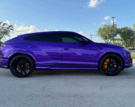 Фиолетовый Ламборджини Урус, объемом двигателя 4 л и пробегом 10 тыс. км за 138000 $, фото 7 на Automoto.ua