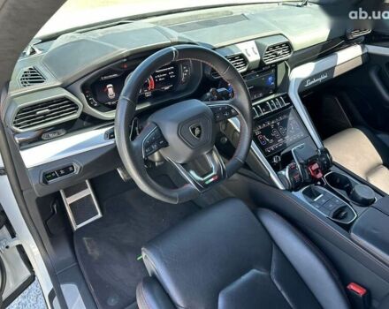 Ламборджини Урус, объемом двигателя 4 л и пробегом 66 тыс. км за 290000 $, фото 10 на Automoto.ua