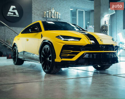 Желтый Ламборджини Урус, объемом двигателя 4 л и пробегом 27 тыс. км за 350000 $, фото 24 на Automoto.ua