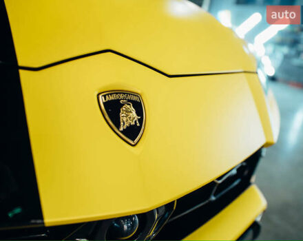 Желтый Ламборджини Урус, объемом двигателя 4 л и пробегом 27 тыс. км за 350000 $, фото 21 на Automoto.ua