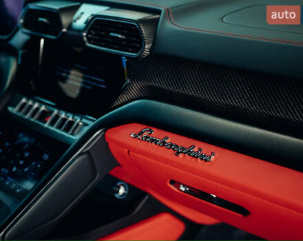 Желтый Ламборджини Урус, объемом двигателя 4 л и пробегом 27 тыс. км за 350000 $, фото 10 на Automoto.ua