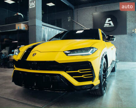 Желтый Ламборджини Урус, объемом двигателя 4 л и пробегом 27 тыс. км за 350000 $, фото 2 на Automoto.ua