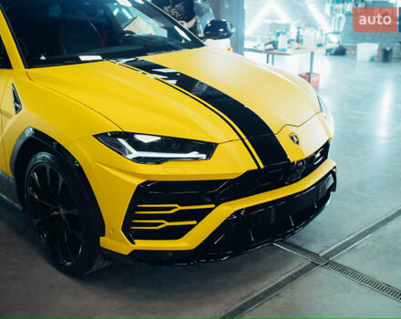 Желтый Ламборджини Урус, объемом двигателя 4 л и пробегом 27 тыс. км за 350000 $, фото 20 на Automoto.ua