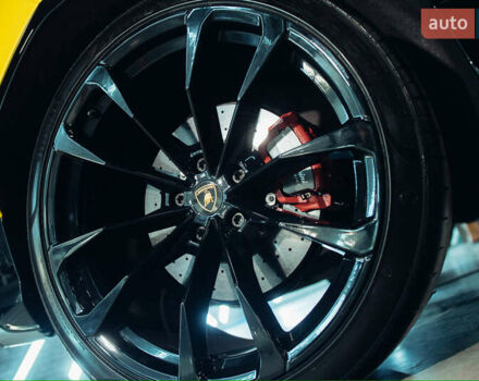 Желтый Ламборджини Урус, объемом двигателя 4 л и пробегом 27 тыс. км за 350000 $, фото 19 на Automoto.ua