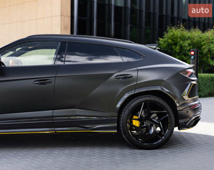 Ламборджини Урус 2020 в Киеве на Automoto.ua Серый Ламборджини Урус, объемом двигателя 4 л и пробегом 55 тыс. км за 300000 $, фото 3 на Automoto.ua