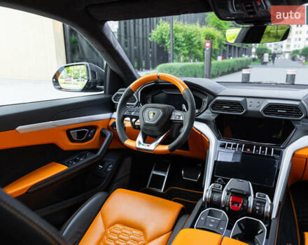 Ламборджини Урус 2020 в Киеве на Automoto.ua Серый Ламборджини Урус, объемом двигателя 4 л и пробегом 55 тыс. км за 300000 $, фото 49 на Automoto.ua