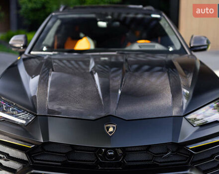 Ламборджини Урус 2020 в Киеве на Automoto.ua Серый Ламборджини Урус, объемом двигателя 4 л и пробегом 55 тыс. км за 300000 $, фото 6 на Automoto.ua