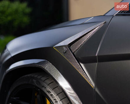 Ламборджини Урус 2020 в Киеве на Automoto.ua Серый Ламборджини Урус, объемом двигателя 4 л и пробегом 55 тыс. км за 300000 $, фото 28 на Automoto.ua