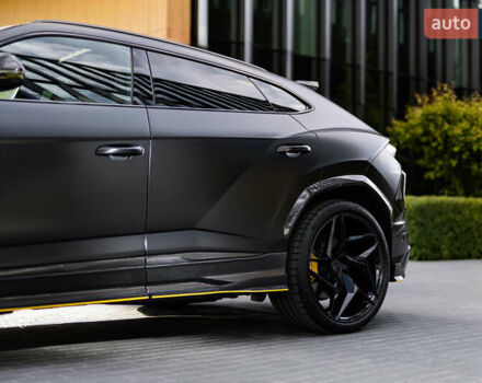 Ламборджини Урус 2020 в Киеве на Automoto.ua Серый Ламборджини Урус, объемом двигателя 4 л и пробегом 55 тыс. км за 300000 $, фото 21 на Automoto.ua