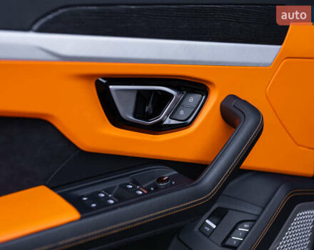 Ламборджини Урус 2020 в Киеве на Automoto.ua Серый Ламборджини Урус, объемом двигателя 4 л и пробегом 55 тыс. км за 300000 $, фото 35 на Automoto.ua