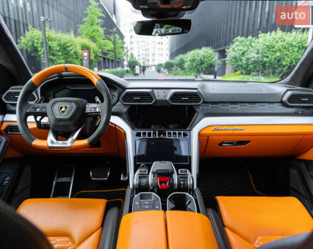 Ламборджини Урус 2020 в Киеве на Automoto.ua Серый Ламборджини Урус, объемом двигателя 4 л и пробегом 55 тыс. км за 300000 $, фото 47 на Automoto.ua