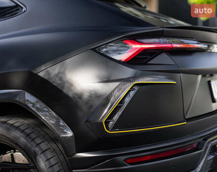 Ламборджини Урус 2020 в Киеве на Automoto.ua Серый Ламборджини Урус, объемом двигателя 4 л и пробегом 55 тыс. км за 300000 $, фото 27 на Automoto.ua